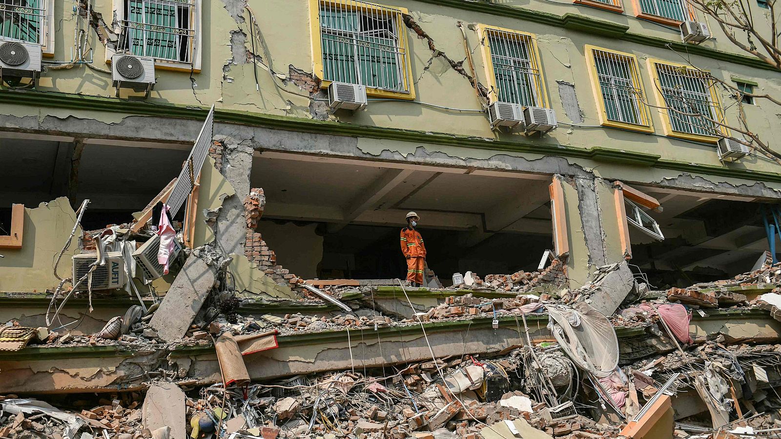 Más de 2.000 muertos tras el terremoto de magnitud 7,7 en Birmania | Ver