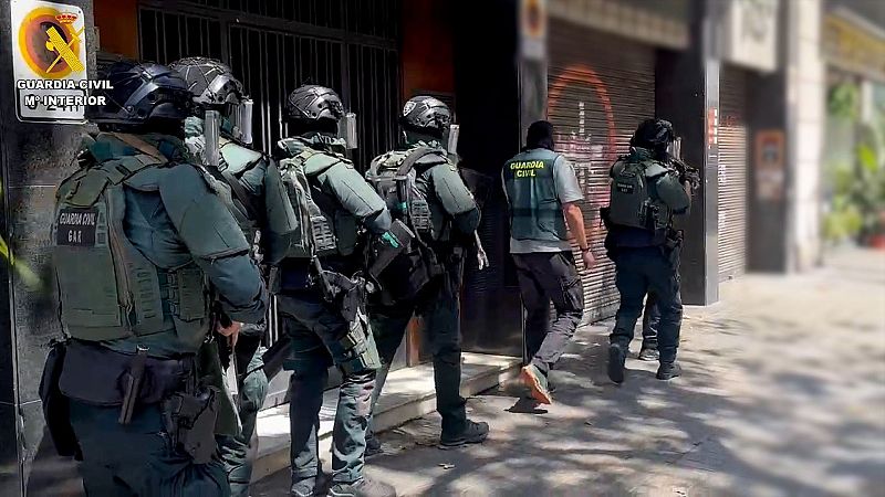 La Guardia Civil detiene a tres personas vinculadas a Hizbul en una operacin antiterrorista en Barcelona
