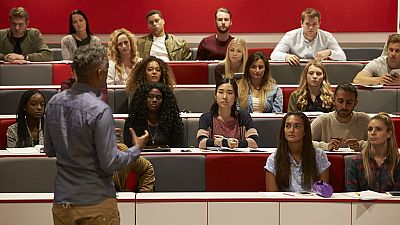 Punto de enlace en Radio 5 - La educación como impulsor social - 27/12/17 - Escuchar ahora