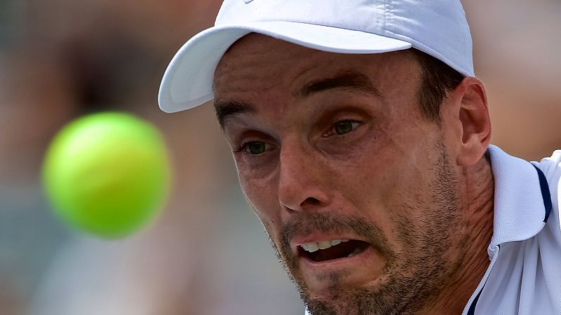 Cara y cruz para Bautista y Carreño en Abu Dabi