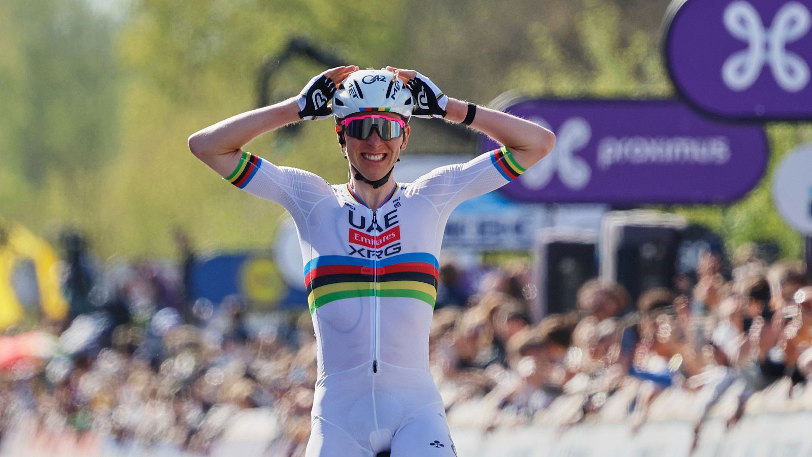 Pogacar gana su segundo Tour de Flandes en otro 'monumento' al ciclismo