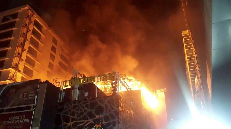 Mueren 14 personas en el incendio de un restaurante en Bombay