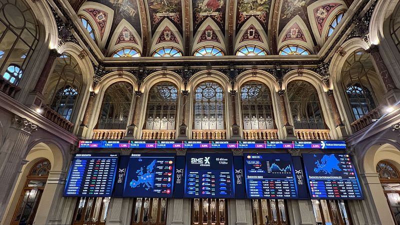 El Telediario aborda desde la Bolsa de Madrid la tormenta financiera desatada tras el anuncio de los aranceles de Trump