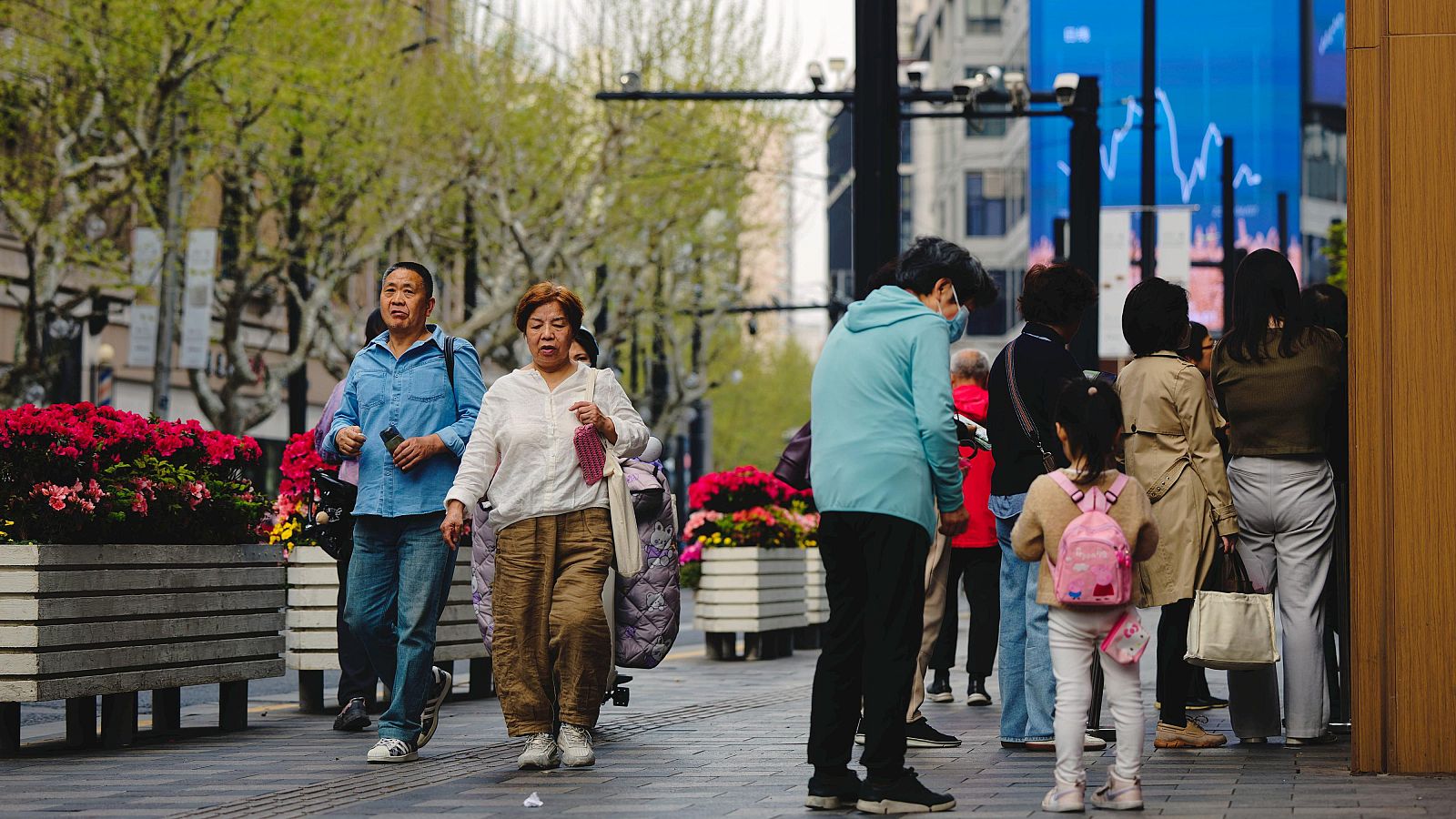 Rafael Dezcallar: "Tenemos que hacer bien las cosas, no culpar a China" - La tarde en 24h | Ver