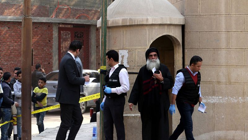 El Estado Islámico reivindica el ataque contra una iglesia copta al sur de El Cairo