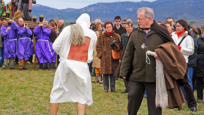 Los Picaos de San Vicente de la Sonsierra: flagerarse como penitencia en Semana Santa