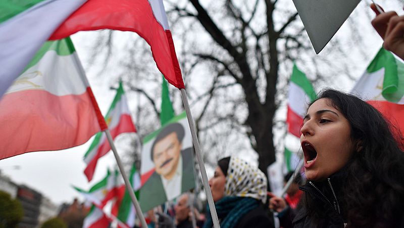 Irán detiene a mil personas por las protestas antigubernamentales y amenaza con condenas a muerte