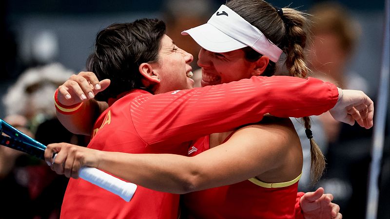 Bucsa no da opción a Bouzkova y da a España su primer punto ante República Checa