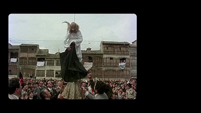 La bajada del ngel en Peafiel: una tradicin histrica en Semana Santa