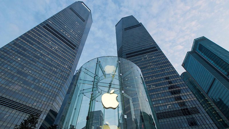 Trump da marcha atrás con la imposición de algunos aranceles a China como móviles, ordenadores o discos duros