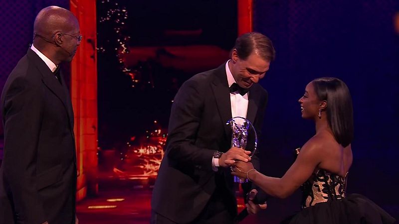 Los Laureus se rinden a Rafa Nadal con el premio como icono del deporte