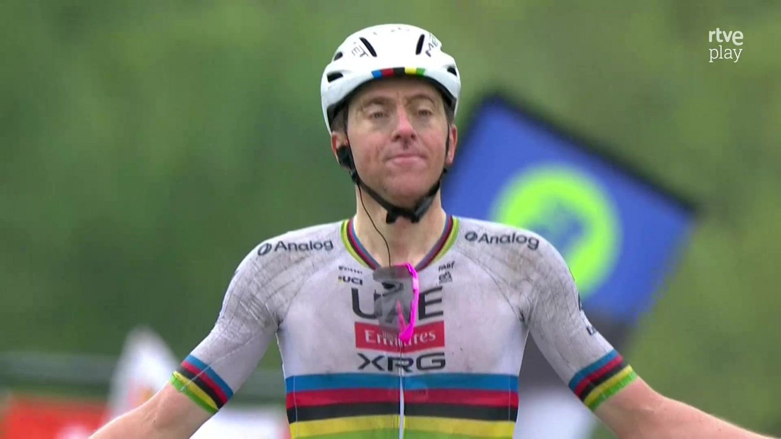 Pogacar gana la Flecha Valona con un gran ataque en el muro de Huy - Ciclismo | Ver