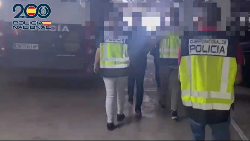 Detenido un entrenador de ftbol por delitos sexuales contra nueve menores