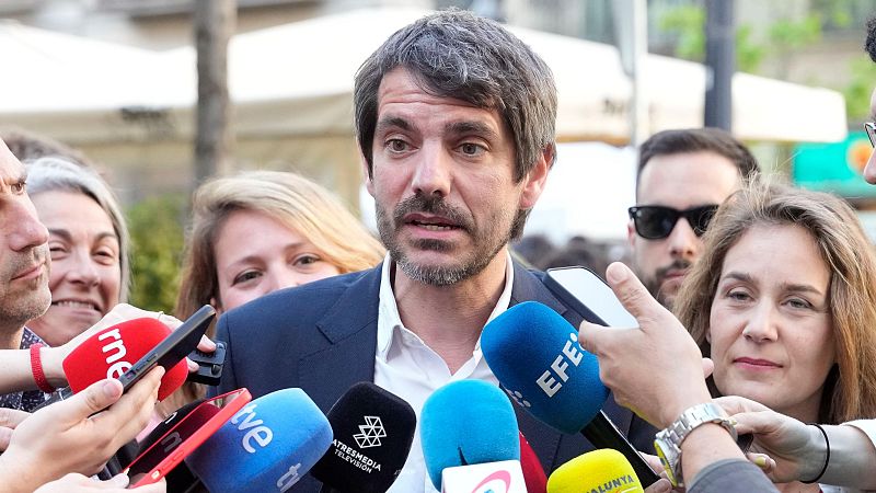 Urtasun descarta que Sumar abandone el Gobierno por la compra de armas israelíes: "No está en cuestión"