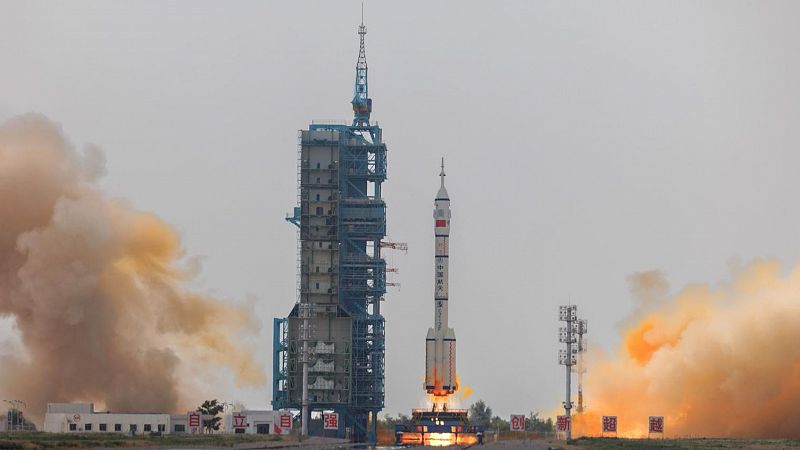 China refuerza su presencia en el espacio con el despegue de la misin Shenzhou-20