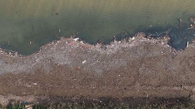 Del Barranco del Poyo a L'Albufera: recorrido por el desastre medioambiental tras la DANA