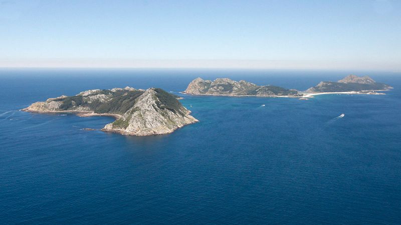 La Xunta confirma la multa de 930.000 euros a cuatro navieras por sobreventa a las Islas Cíes