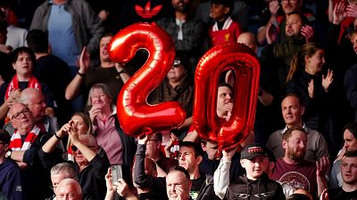 El Liverpool gana la Premier y alcanza al United con 20 ttulos
