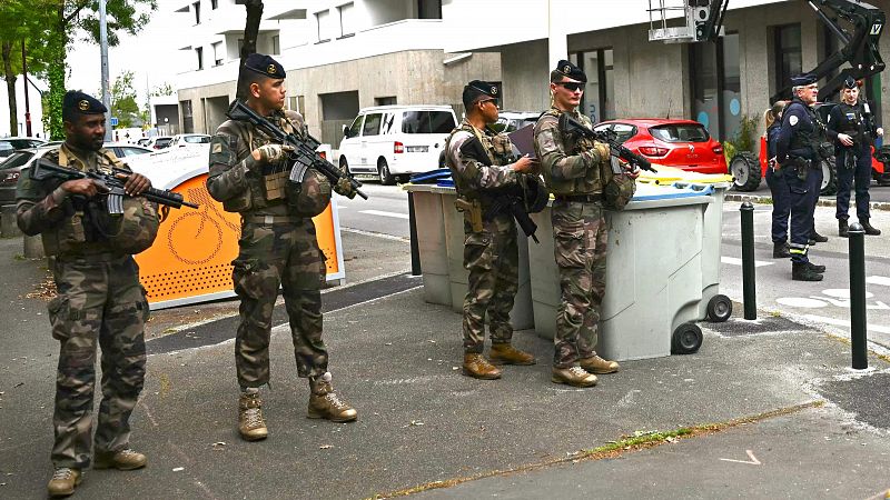 Una estudiante muerta y varios heridos en un ataque con cuchillo en un instituto de la ciudad francesa de Nantes
