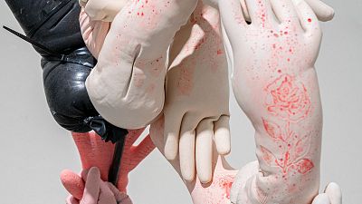 ?24 años y un día?, un cuarto de siglo de arte joven en una exposición