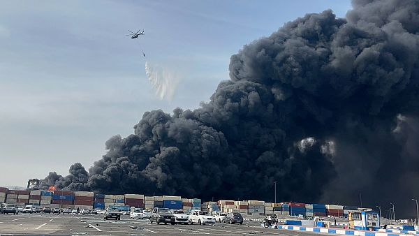Explosin en un puerto de Irn
