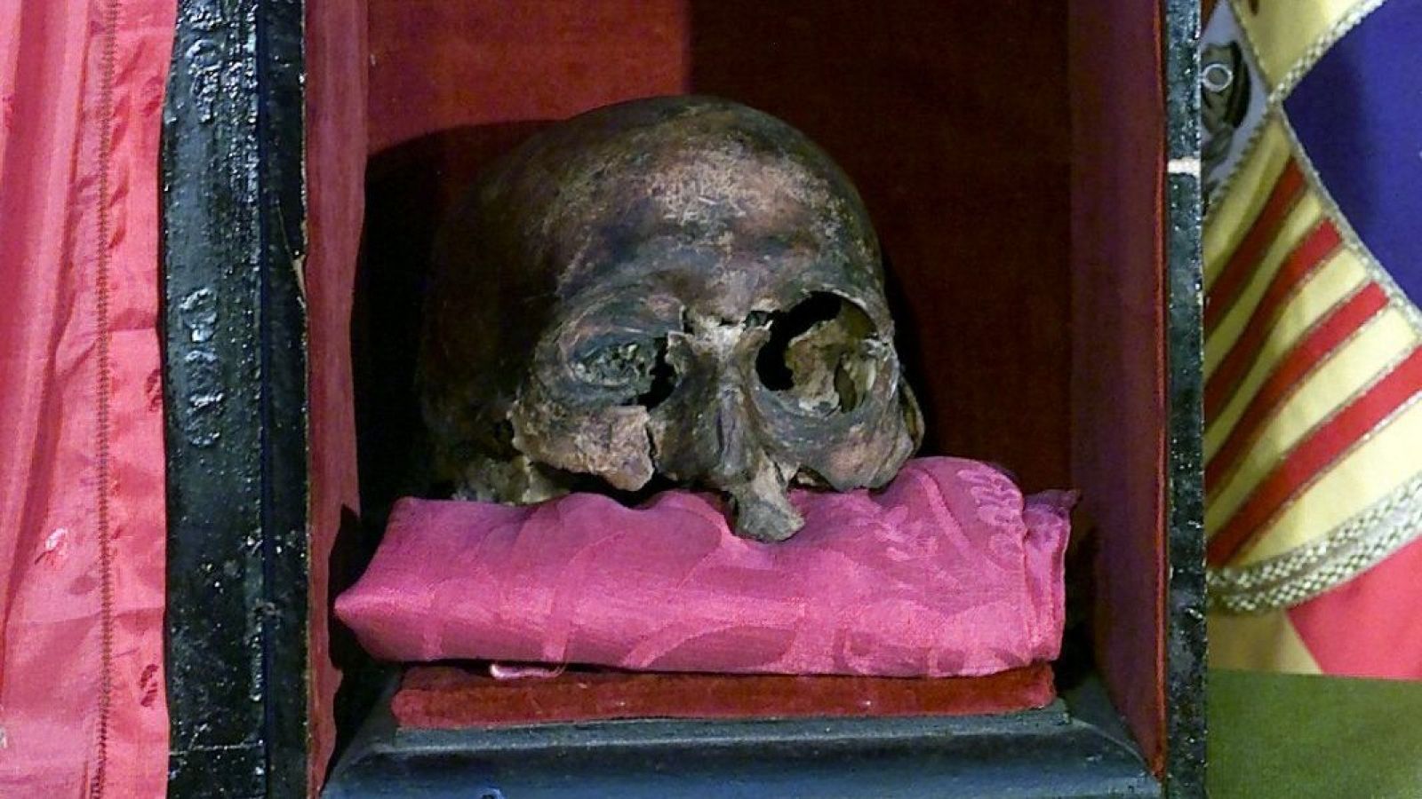 Los papas enterrados en España y su desconocida historia - Fin de semana 24h | Ver