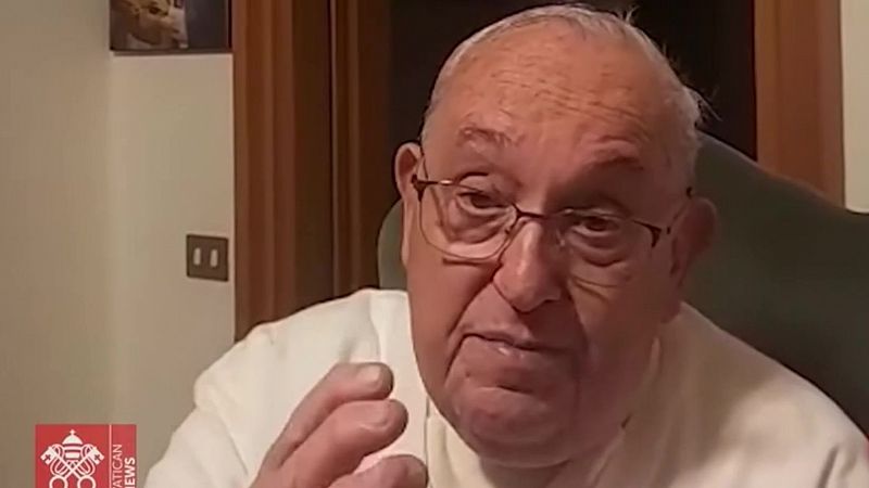 El papa Francisco anima a los jóvenes a "aprender a escuchar" en un vídeo póstumo difundido por el Vaticano