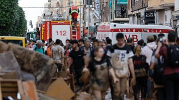 Servicios de emergencia durante las tareas de limpieza de la dana