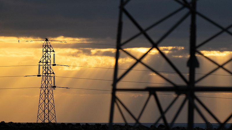 Red Elctrica controla la red de 45.000 Km de alta tensin del pas