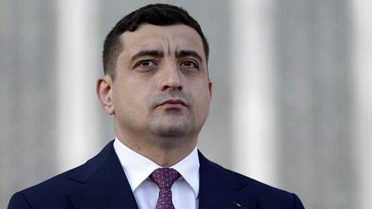 El ultranacionalista Simion gana la primera vuelta de las presidenciales en Rumanía, según sondeos