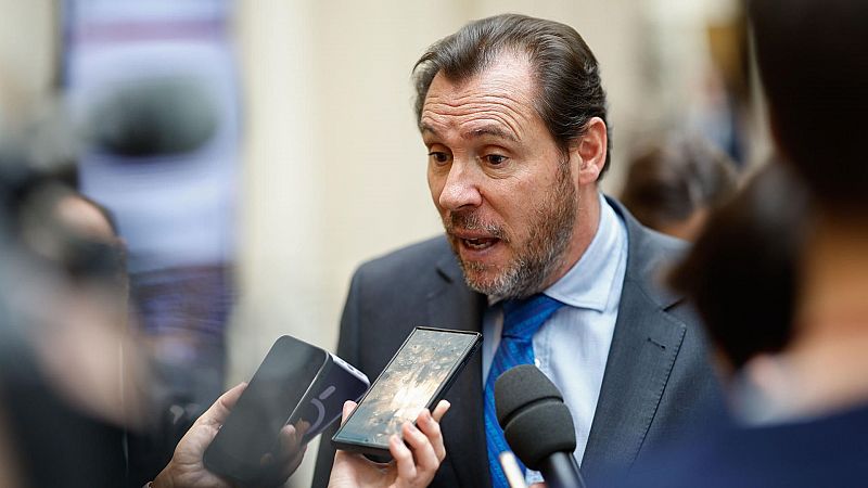 Puente achaca el robo de cable del AVE a un "sabotaje" y el PP reprocha al Gobierno su "mala gestión"