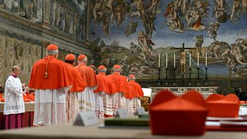 Los cnclaves histricos: cardenales en la Capilla Sixtina en 2013