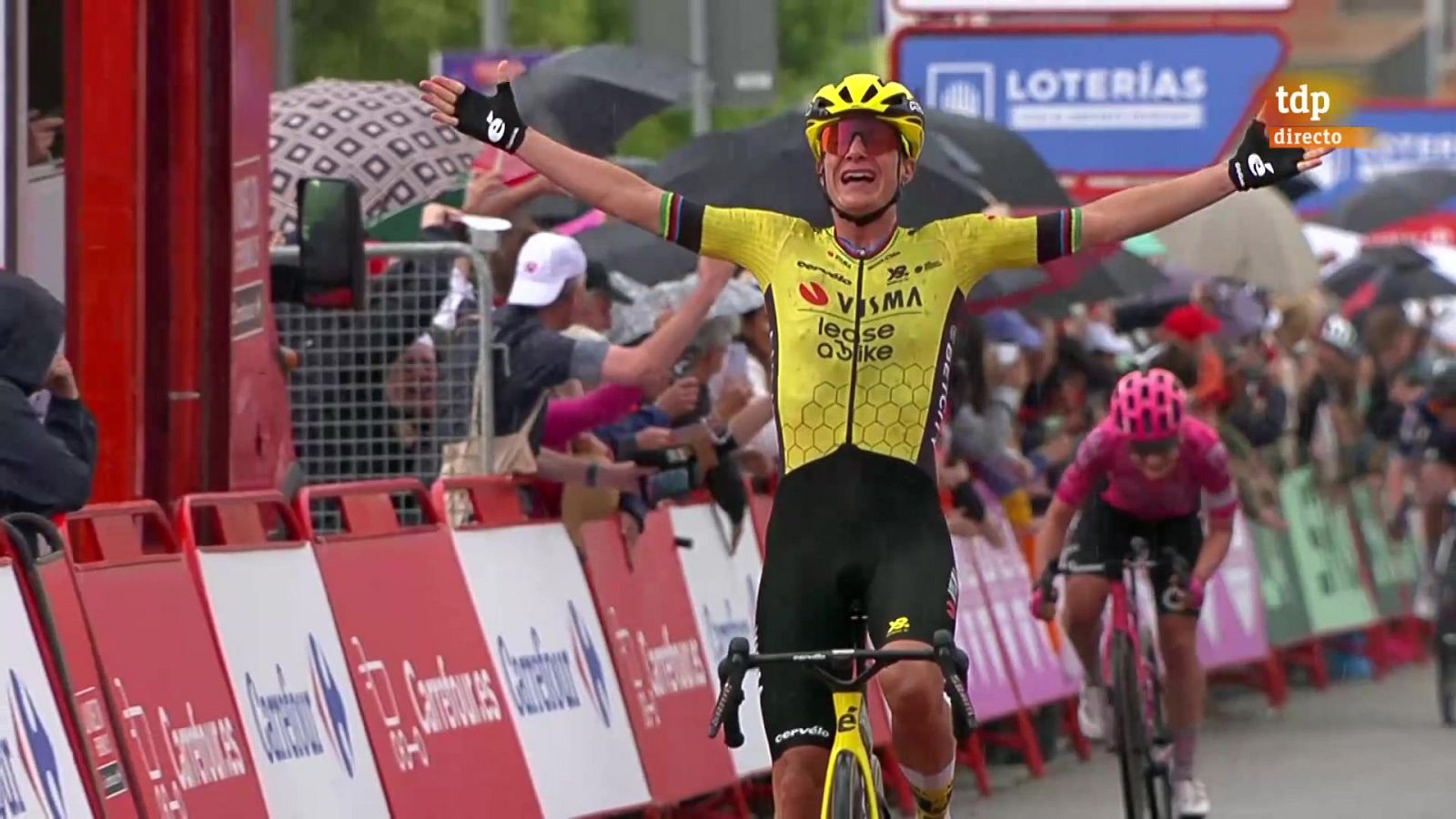 Marianne Vos gana la etapa de Sant Boi tras un caótico sprint - Vuelta ciclista a España | Ver