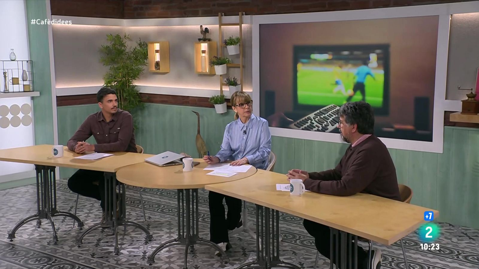 La Lliga contra la pirateria i una sentència històrica contra Apple - Cafè d'idees | Veure