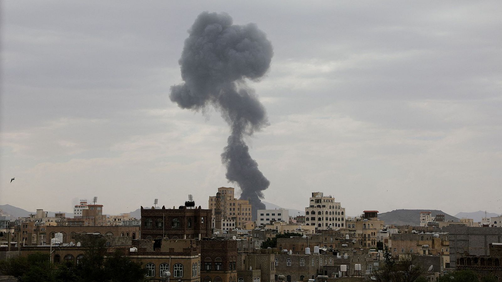 Gaza se ahoga bajo el bloqueo israelí y Yemen recibe nuevos ataques del Ejército israelí | Ver