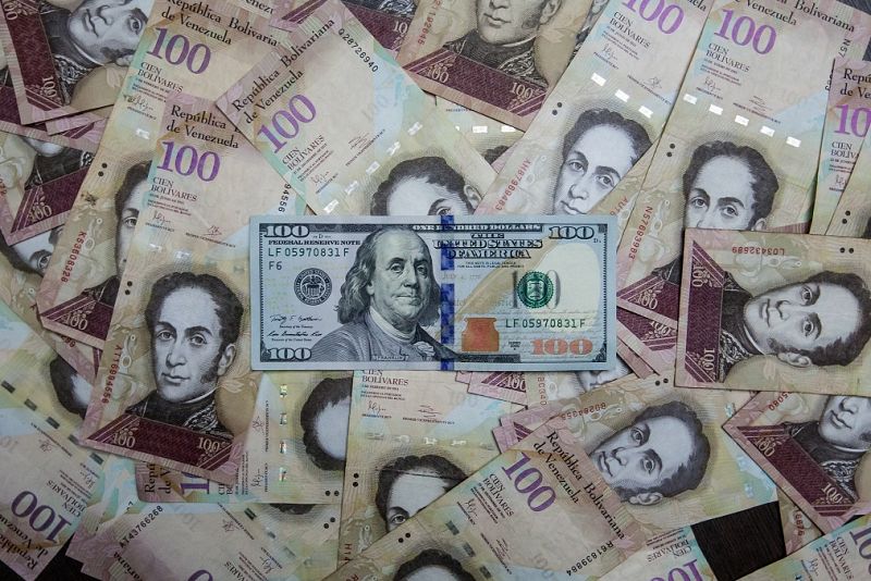 Los precios se dispararon en Venezuela un 2.616% durante 2017, según la oposición