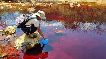 Ro contaminado por la minera en El Salvador
