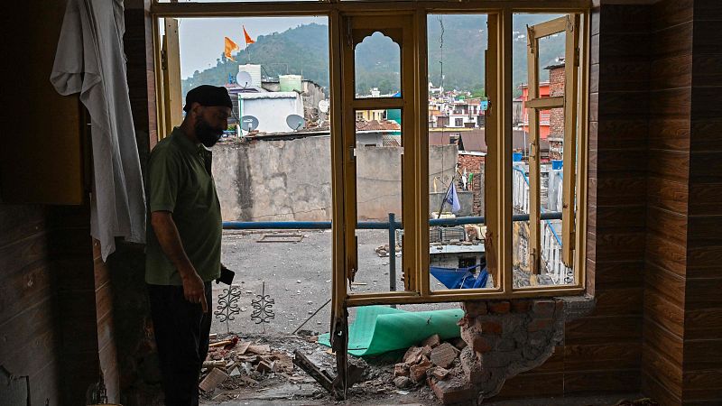 Pakistán denuncia ataques con drones de India que dejan al menos un civil muerto