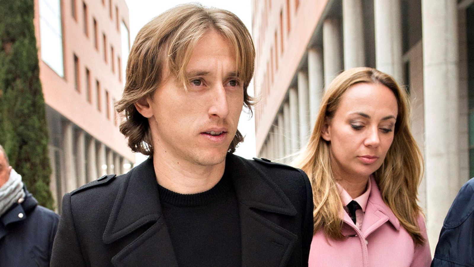 Luka Modric, centrocampista croata de Real Madrid, declaró hoy como investigado en los juzgados de Alcobendas (Madrid) por los supuestos delitos fiscales de que le acusa la Agencia Tributaria.