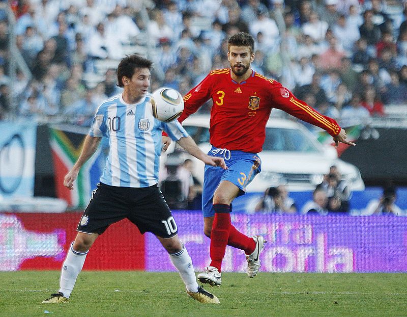 El presidente de la AFA anuncia los amistosos de Argentina contra Italia y contra España