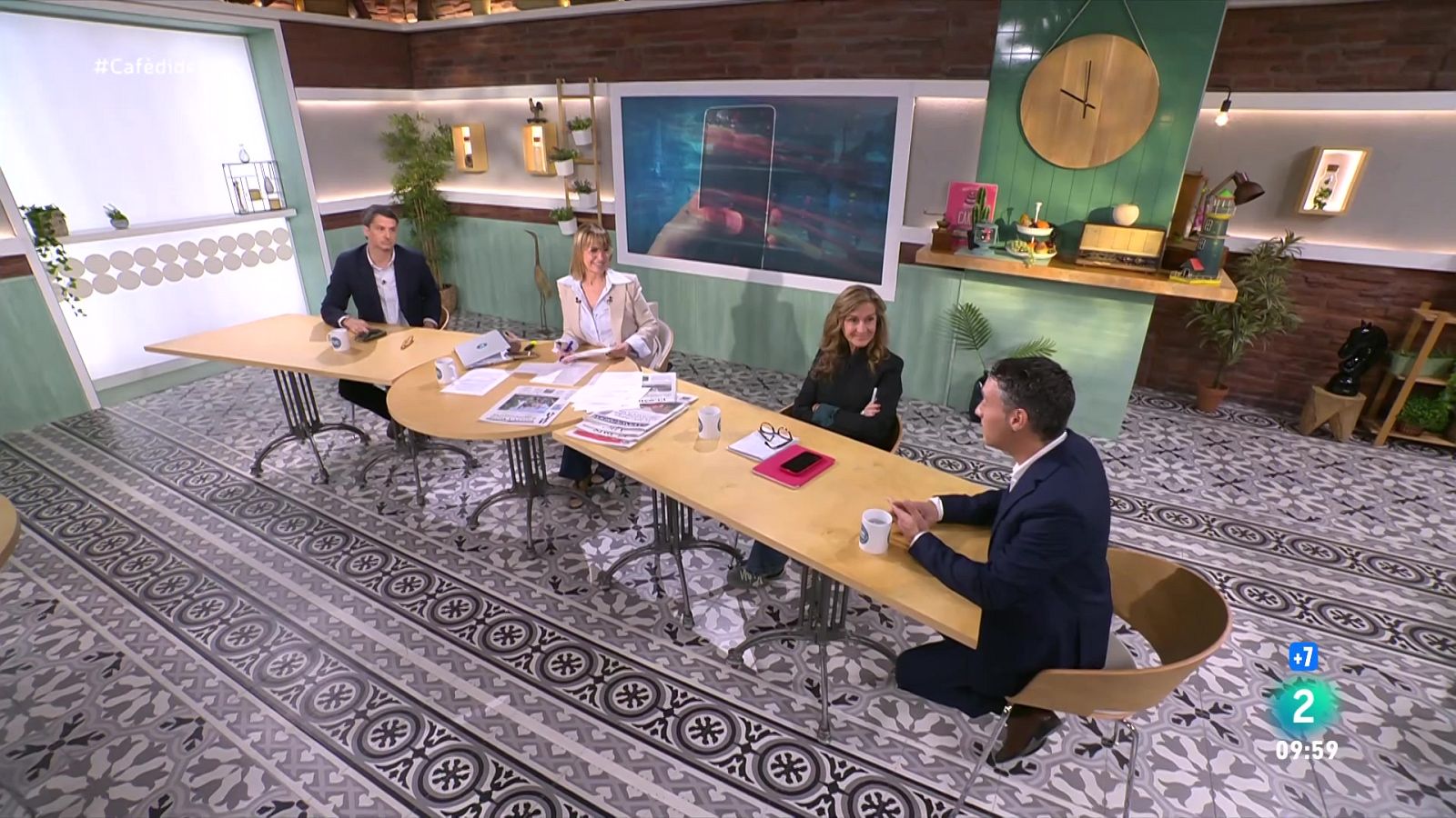 Deepfake i IA: quins són els perills i els límits? - Cafè d'idees | Veure