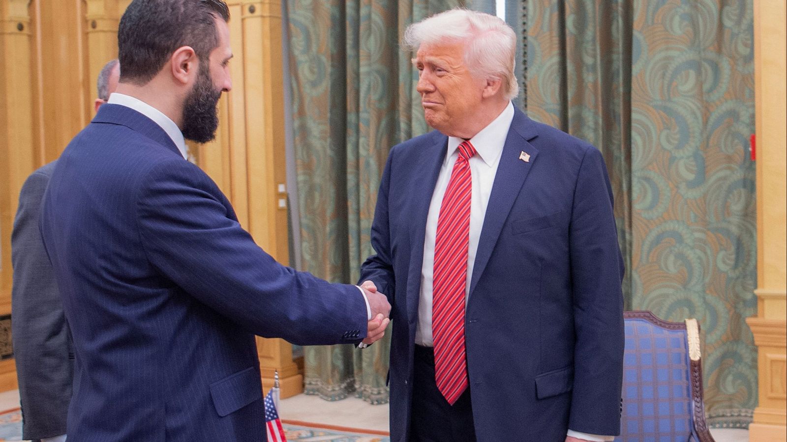 Trump se reúne con el presidente sirio en Riad | Ver