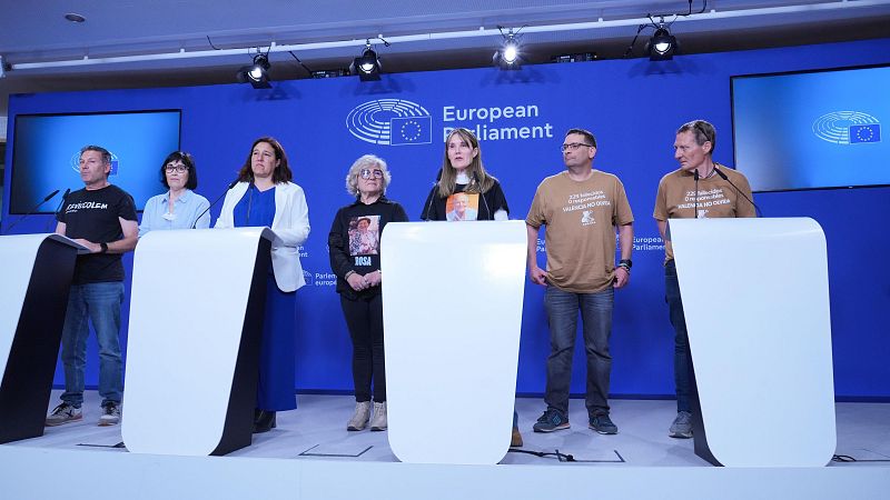 Las víctimas de la dana se reúnen con Pons en Bruselas: "Nos ha pedido perdón por lo que el PP haya podido no hacer bien"