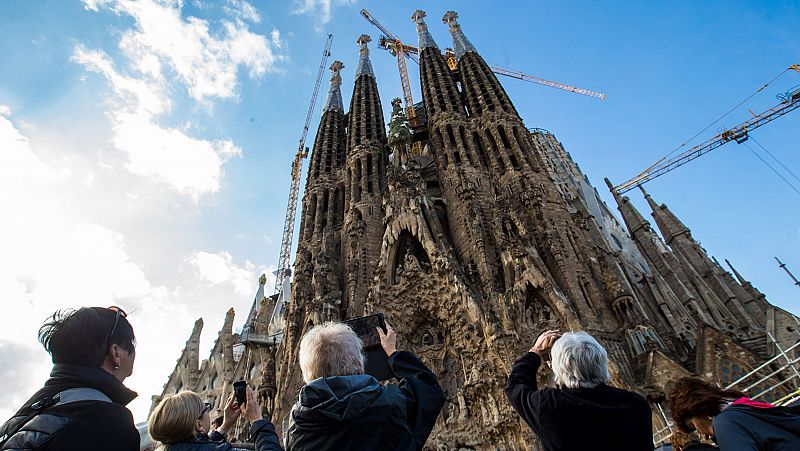 España bate récord con la visita de 82 millones de turistas extranjeros en 2017