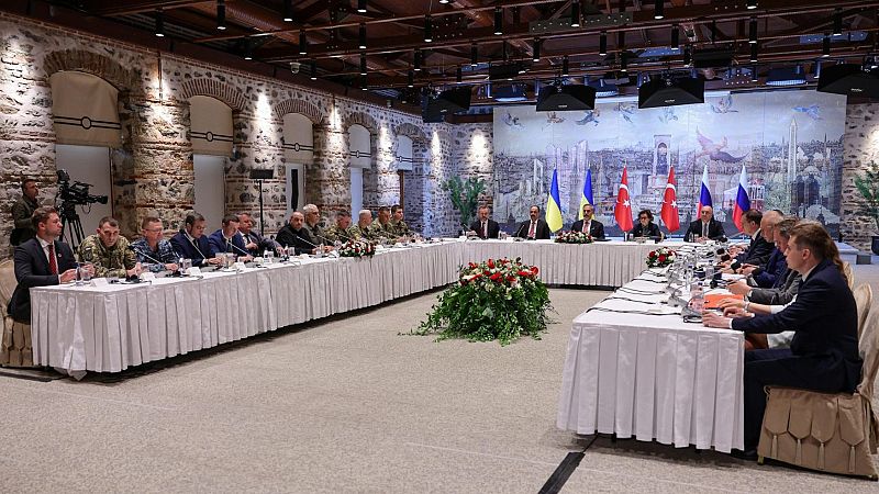 Guerra entre Ucrania y Rusia, en directo | Rusia y Ucrania acuerdan el intercambio de 2.000 prisioneros y presentar planes de alto el fuego