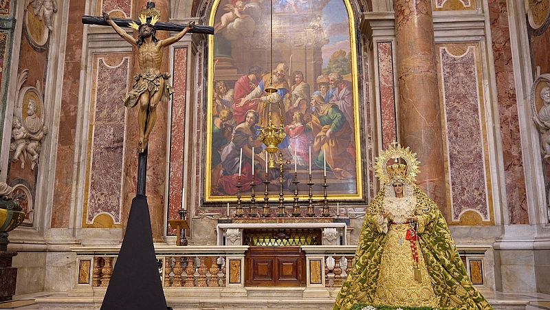 'El Cachorro' de Sevilla y la Esperanza de Mlaga presiden la Gran Procesin del Jubileo de las Cofradas de Roma