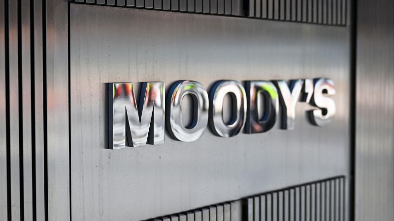 Moody's rebaja la calificacin crediticia de EE.UU. por culpa de la deuda y el dficit