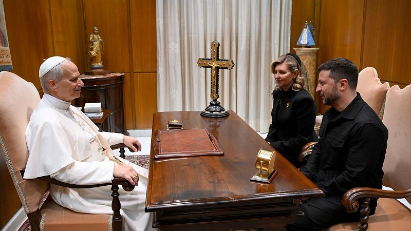 El papa Len XIV recibe a Zelenski en el Vaticano en medio de los esfuerzos negociadores para acabar con la guerra