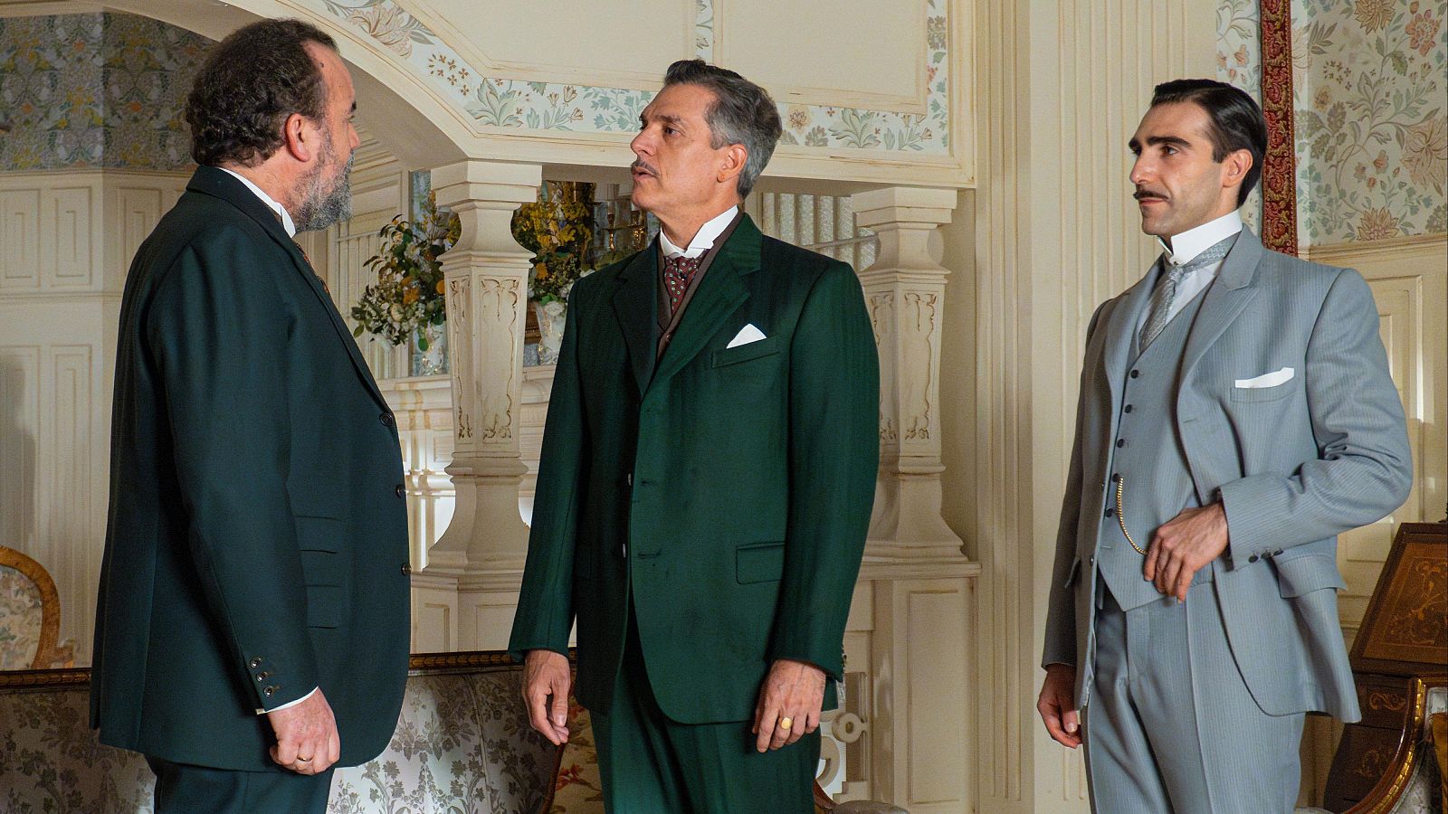 La Promesa - El duque de Carvajal y Cifuentes llega al palacio