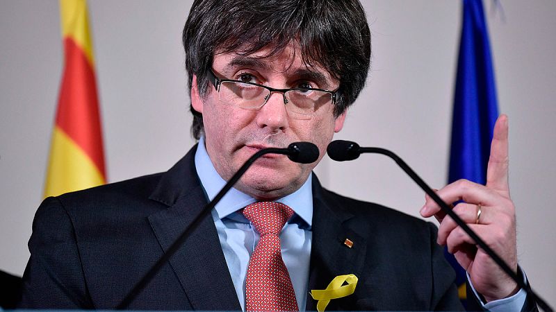 Puigdemont mantiene la presión y publica la web "Govern de la República" en paralelo a la oficial